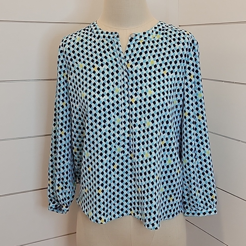 JM Collection xs blouse blue with yellow intermittent "diamonds"